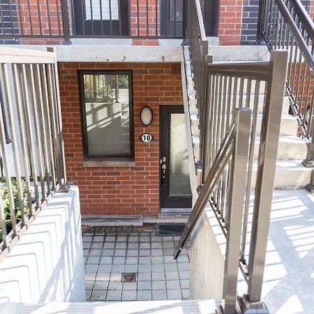 토론토 Beautiful Townhouse Near Yorkdale Mall, Wilson Subway 아파트 외부 사진