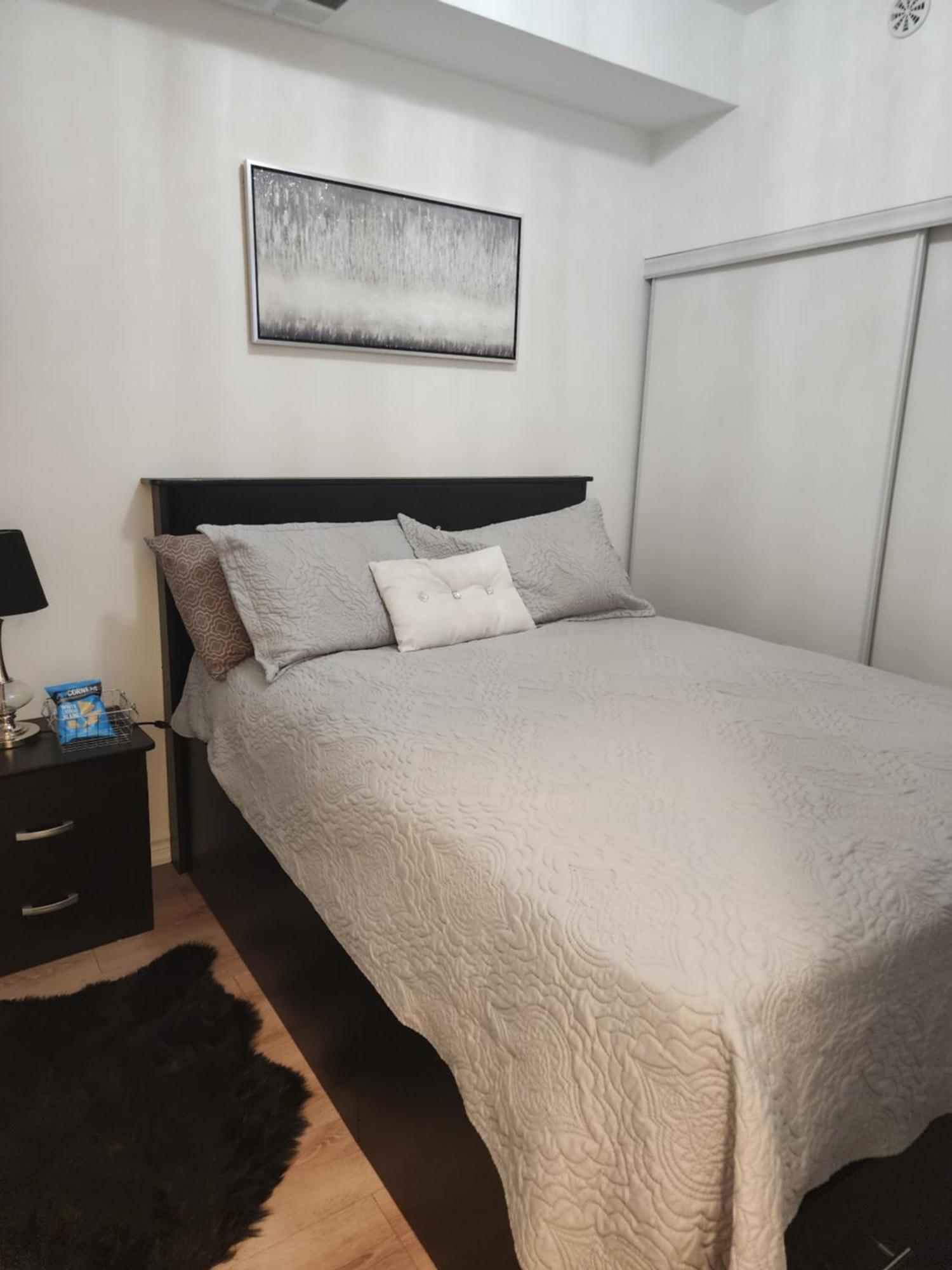 토론토 Beautiful Townhouse Near Yorkdale Mall, Wilson Subway 아파트 외부 사진